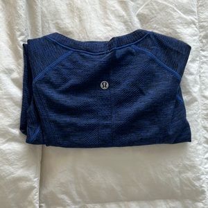 dark blue lululemon swiftly tech size 6